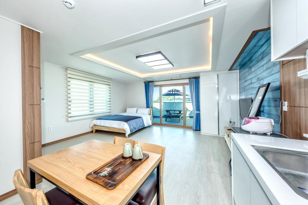 Holcae House Hotel Jeju Buitenkant foto
